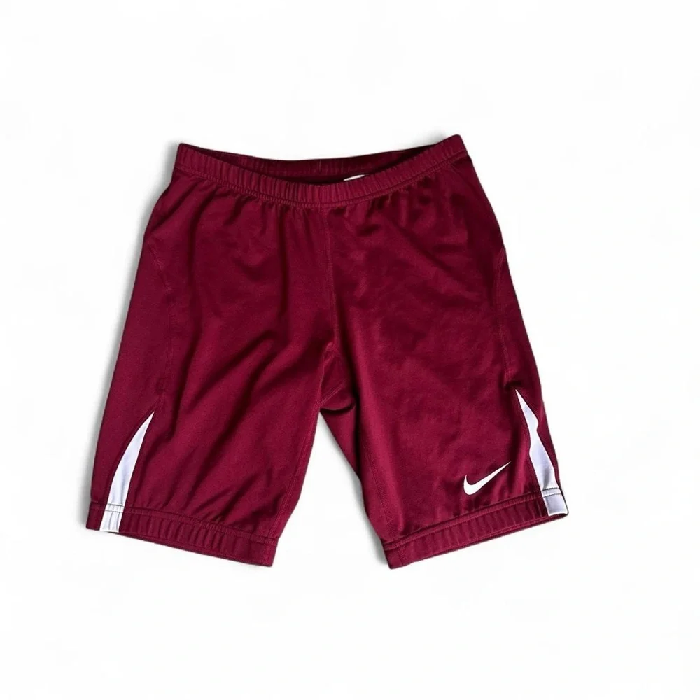 Nike Dri-FIT Youth Burgundy training shorts small